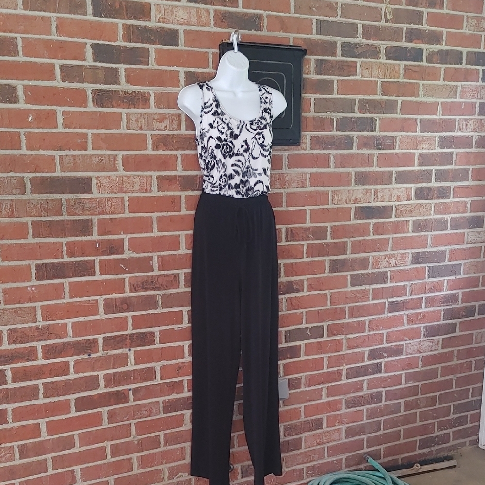 Calvin Klein Sleeveless Jumpsuit Size 6 (1627)